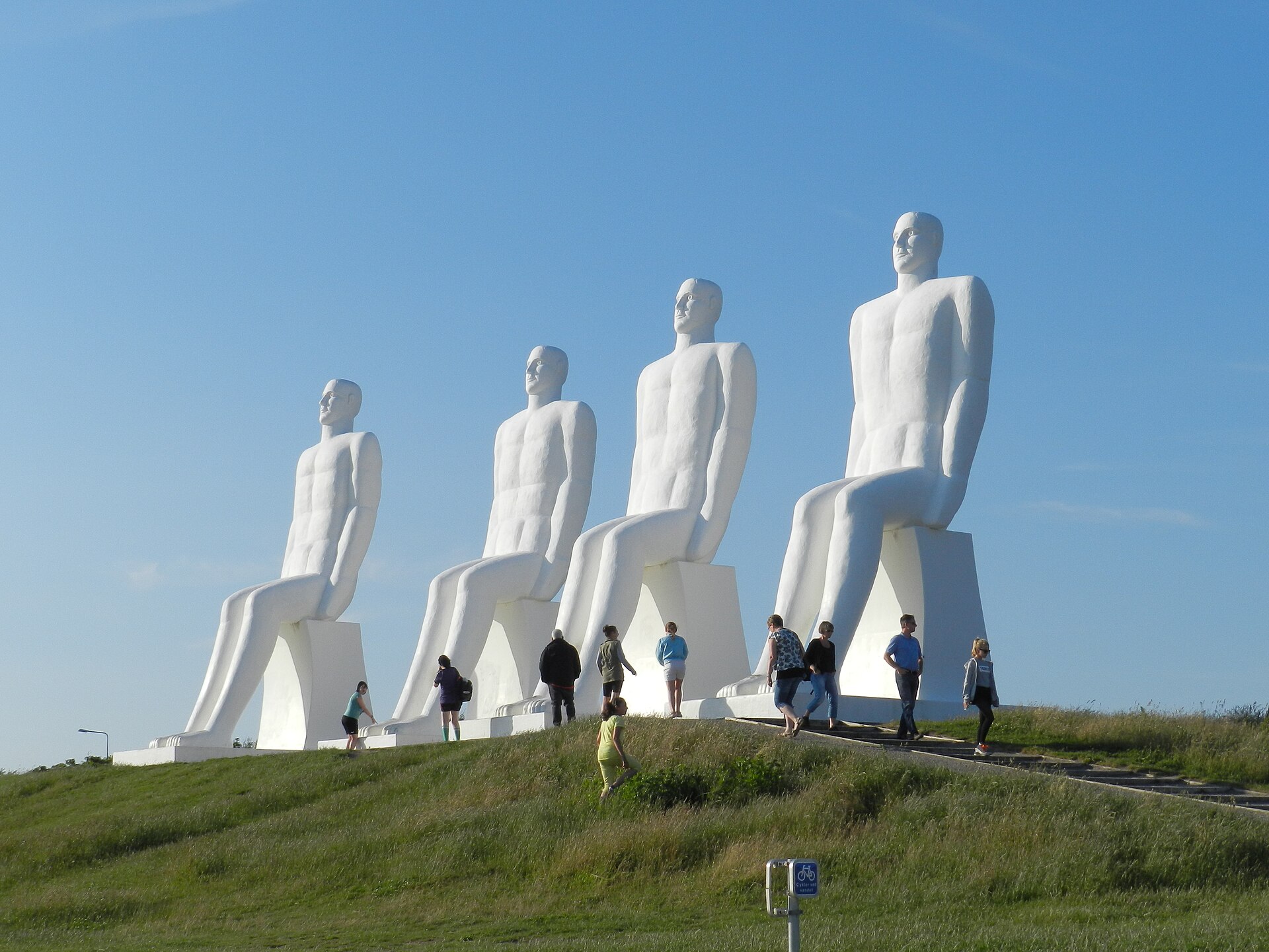 Mennesket ved Havet ved Esbjerg, Sydjylland